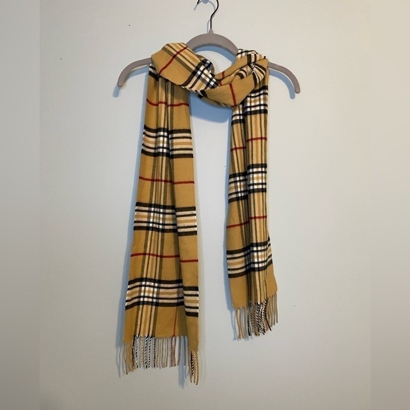 FRAAS Plaid Oversized Cashmink® Scarf, Camel Plaid - Picture 6 of 7